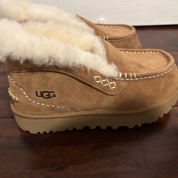 UGG Chestnut Suede Shearling Moccasins - Picture 3 of 8